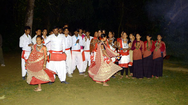 tharu1 in Chitwan National Park